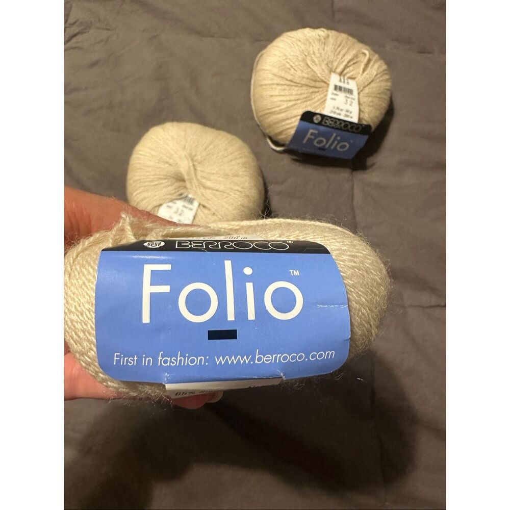 Berroco Folio tan cream alpaca blend yarn 3 skeins 1.75oz knitting crochet